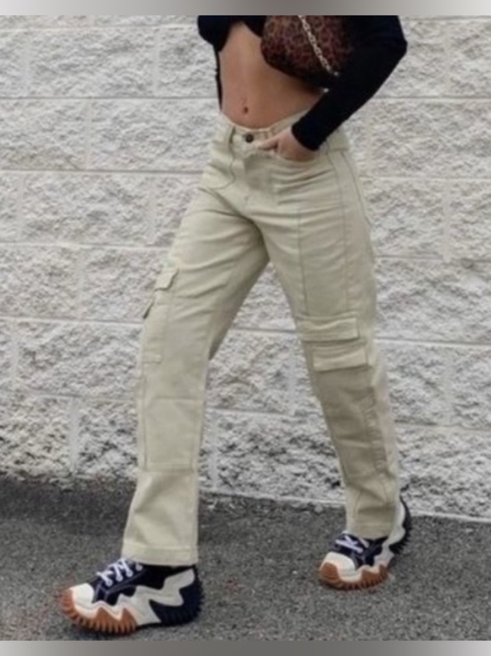 Lioness Women’s The Stacey Cargo Jeans Cotton in Cream Size Small
